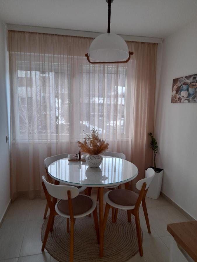 Apartman 8 Vrdnik Dış mekan fotoğraf